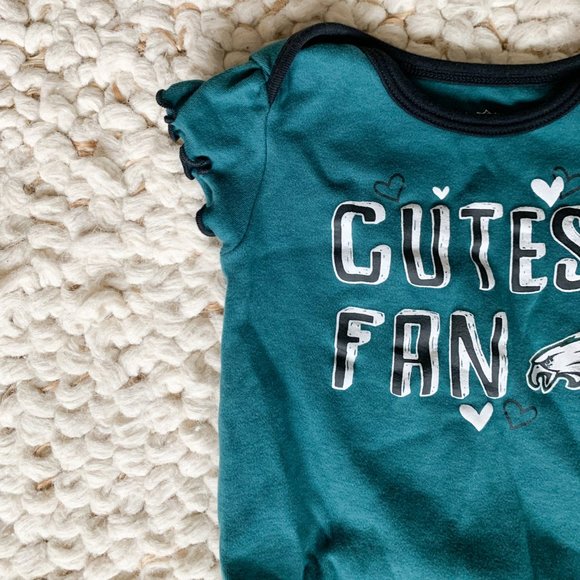 NFL Eagles Green Onesie - Picture 2 of 5